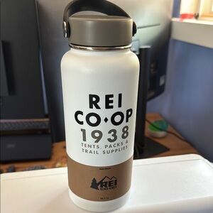 REI Co-op Hydro Flask White Water Bottle 32 oz